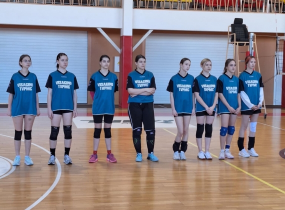 Utenos regiono profesinio mokymo įstaigų mokinių (merginų) tinklinio atrankinėse varžybose pirma vieta!4