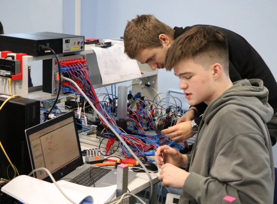 Nacionaliniame mechatronikos konkurse Visaginas TECH komanda laimėjo pirmą vietą!18