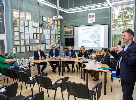 Konferencija: Pameistrystės iššūkiai ir galimybės inžinerinėje pramonėje78